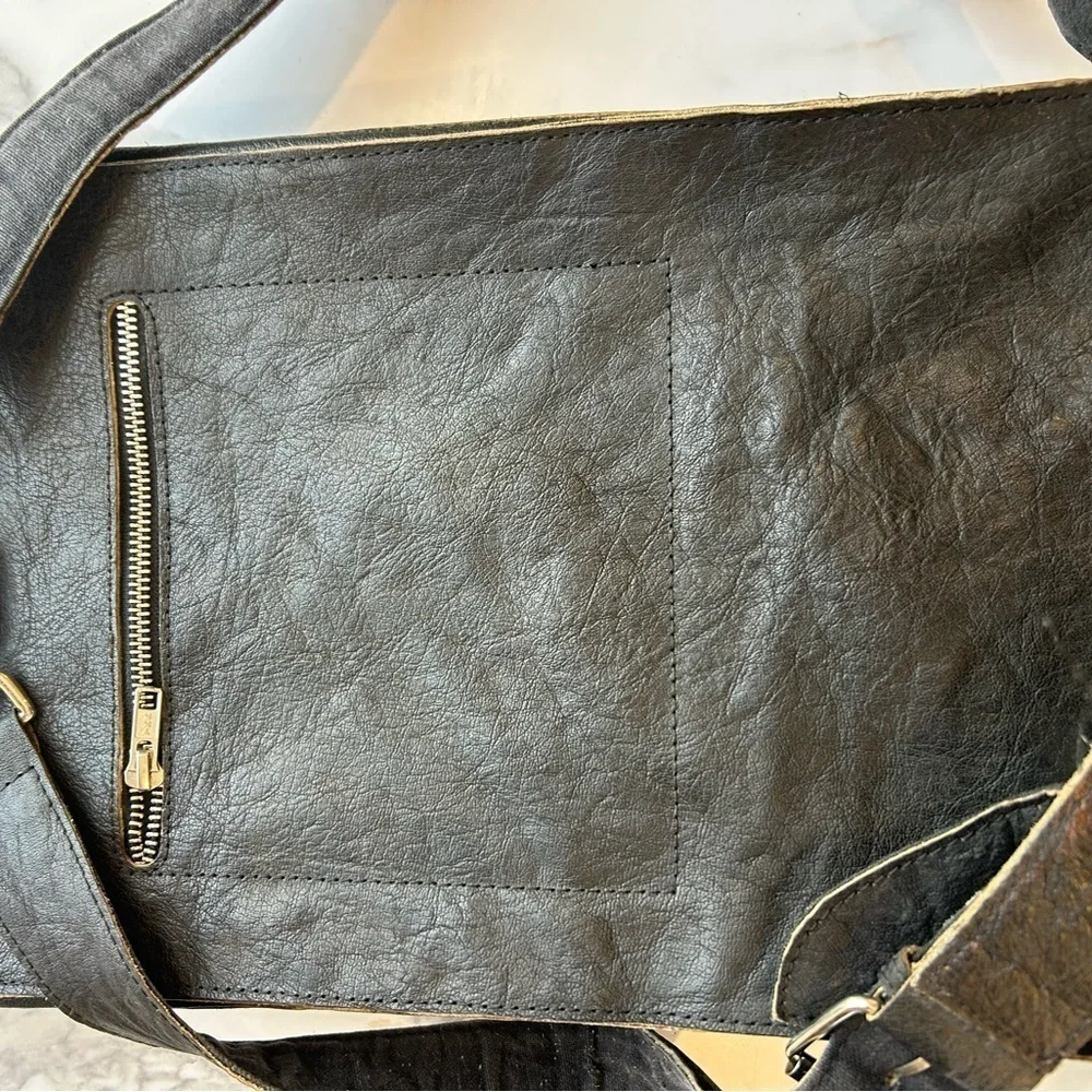 Gutsy Nomad Black Leather Bag
